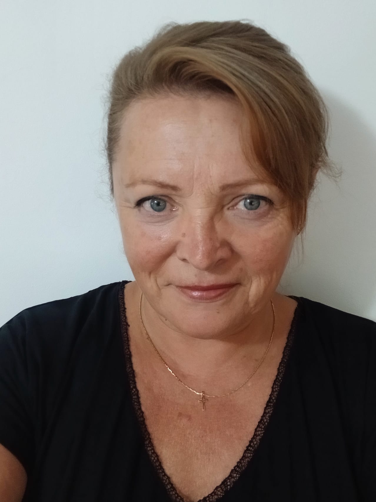 Portraitfoto der Astrologin